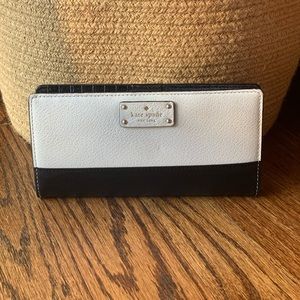 Kate Spade Bifold Wallet